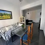 Casa Reformada Con Terraza/Wifi/Aire Acondicionado