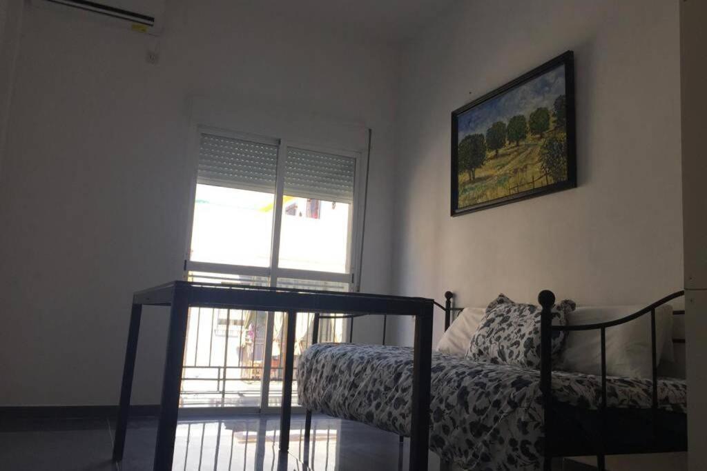 Casa Reformada Con Terraza/wifi/aire Acondicionado Hébergement de vacances *