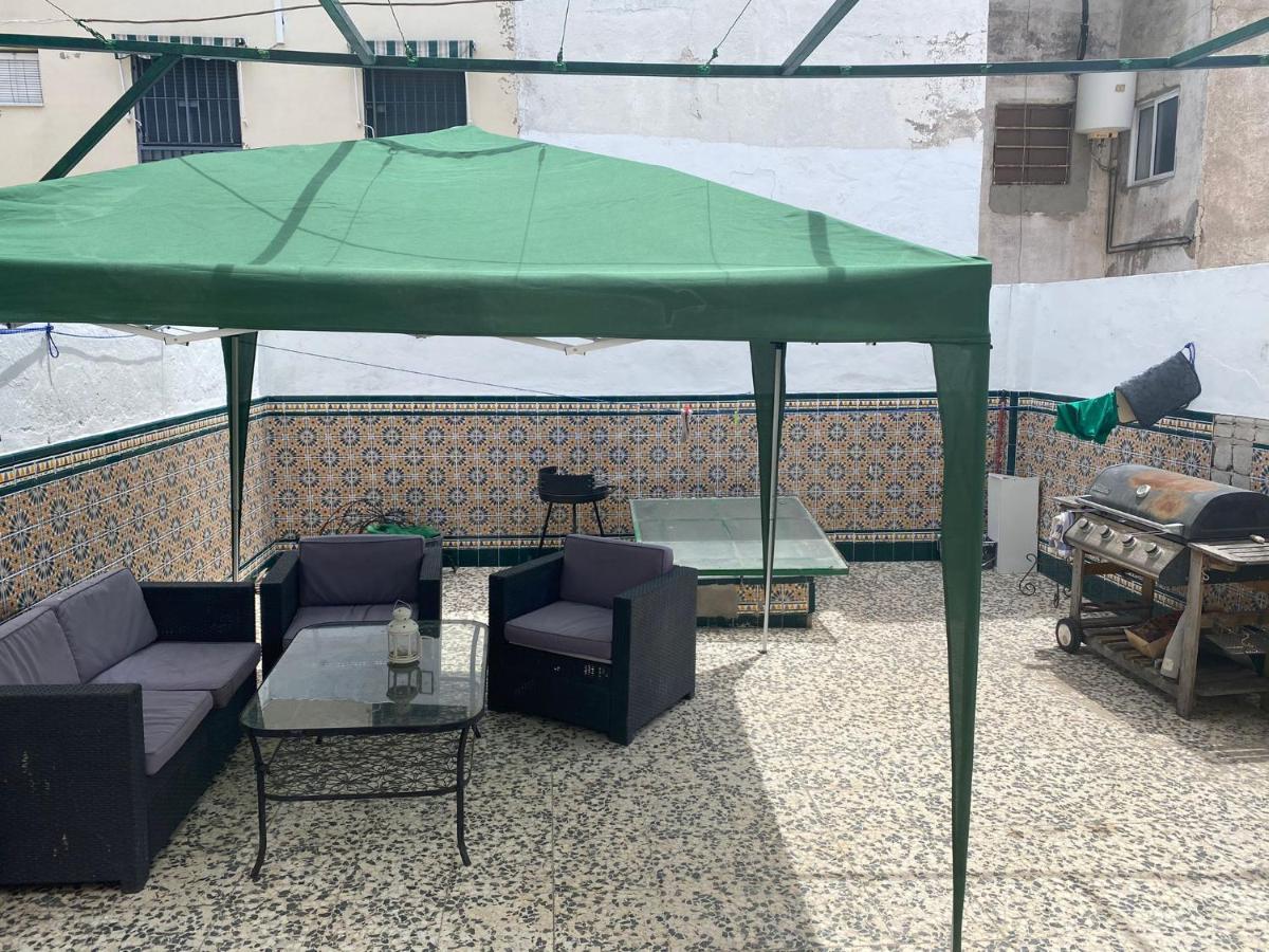 Casa Reformada Con Terraza/wifi/aire Acondicionado *